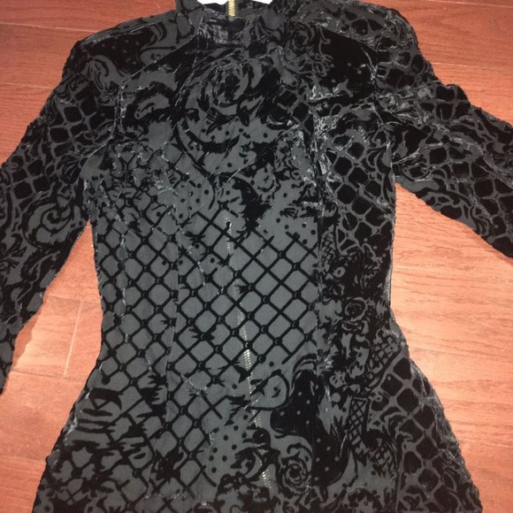 Balmain x H&M Limited Edition Velvet Floral Embroidered Top Black Size US 2 - Picture 2 of 6